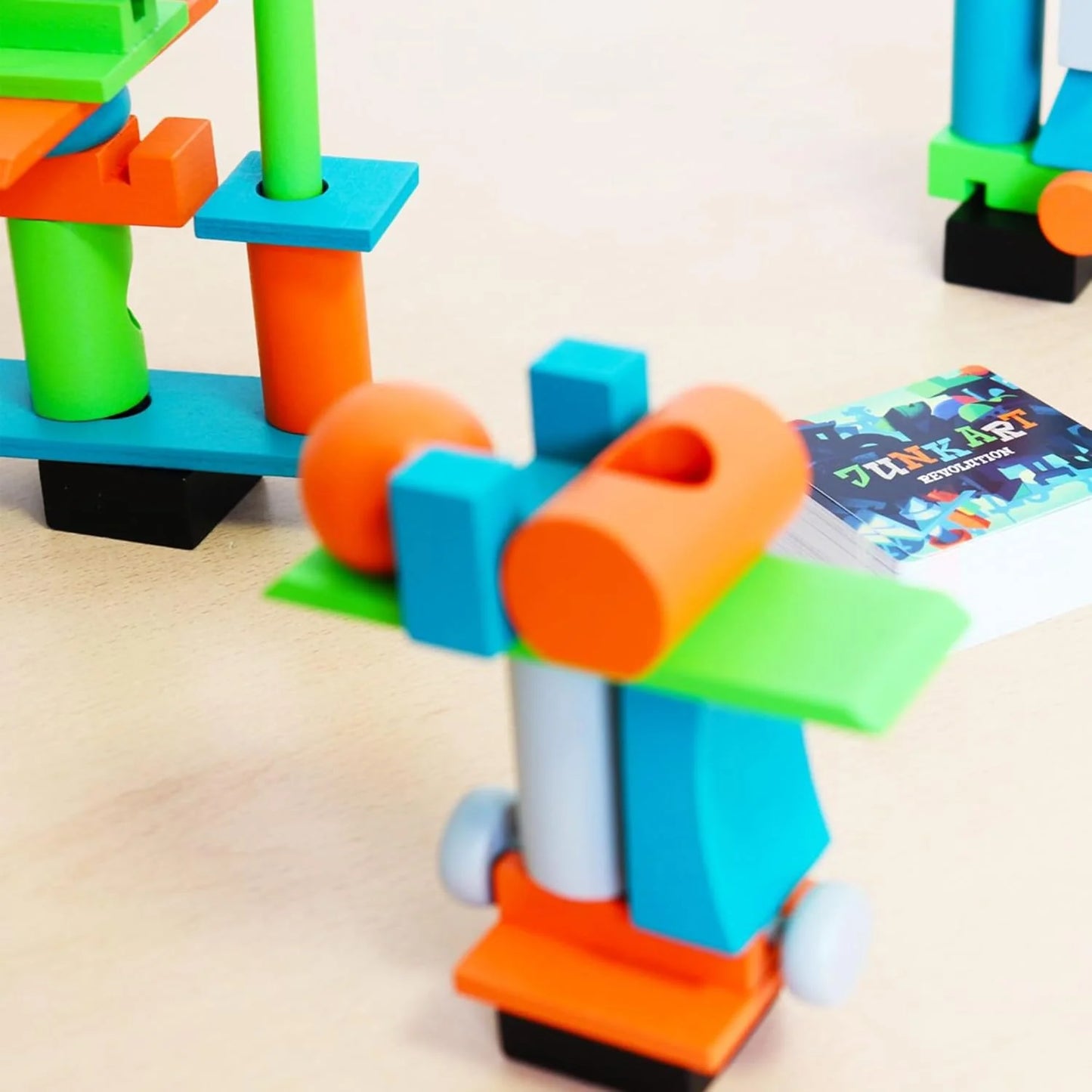 Junk Art Revolution, Juego de Mesa